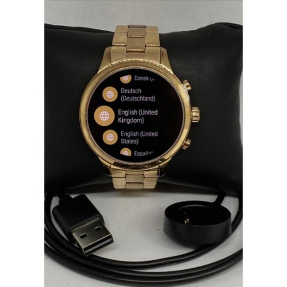Michael Kors Gen 4 Gold Smart Watch MKT5046 PD159 display picture 3